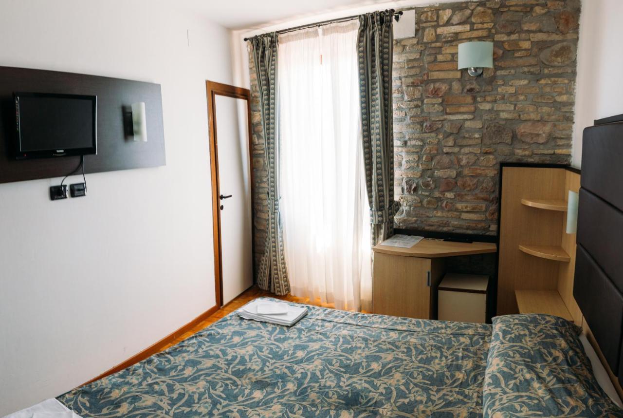 Hotel Il Castello Ασίζη Εξωτερικό φωτογραφία