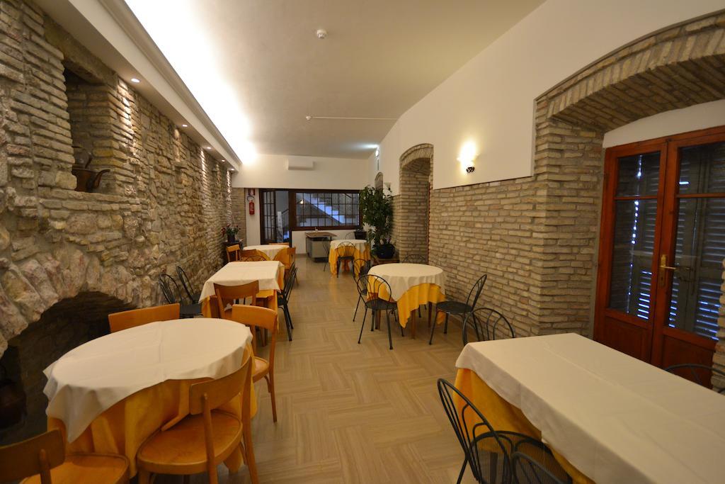 Hotel Il Castello Ασίζη Εξωτερικό φωτογραφία